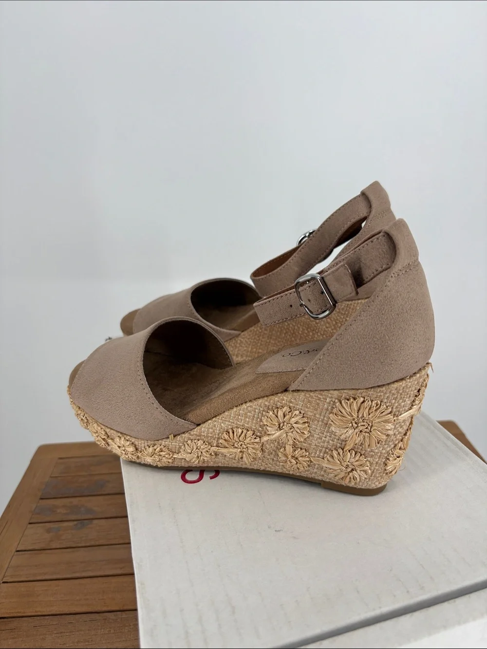 New Women’s Style & Co Taupe Espadrille Wedge Sandals with Ankle Wrap size 6